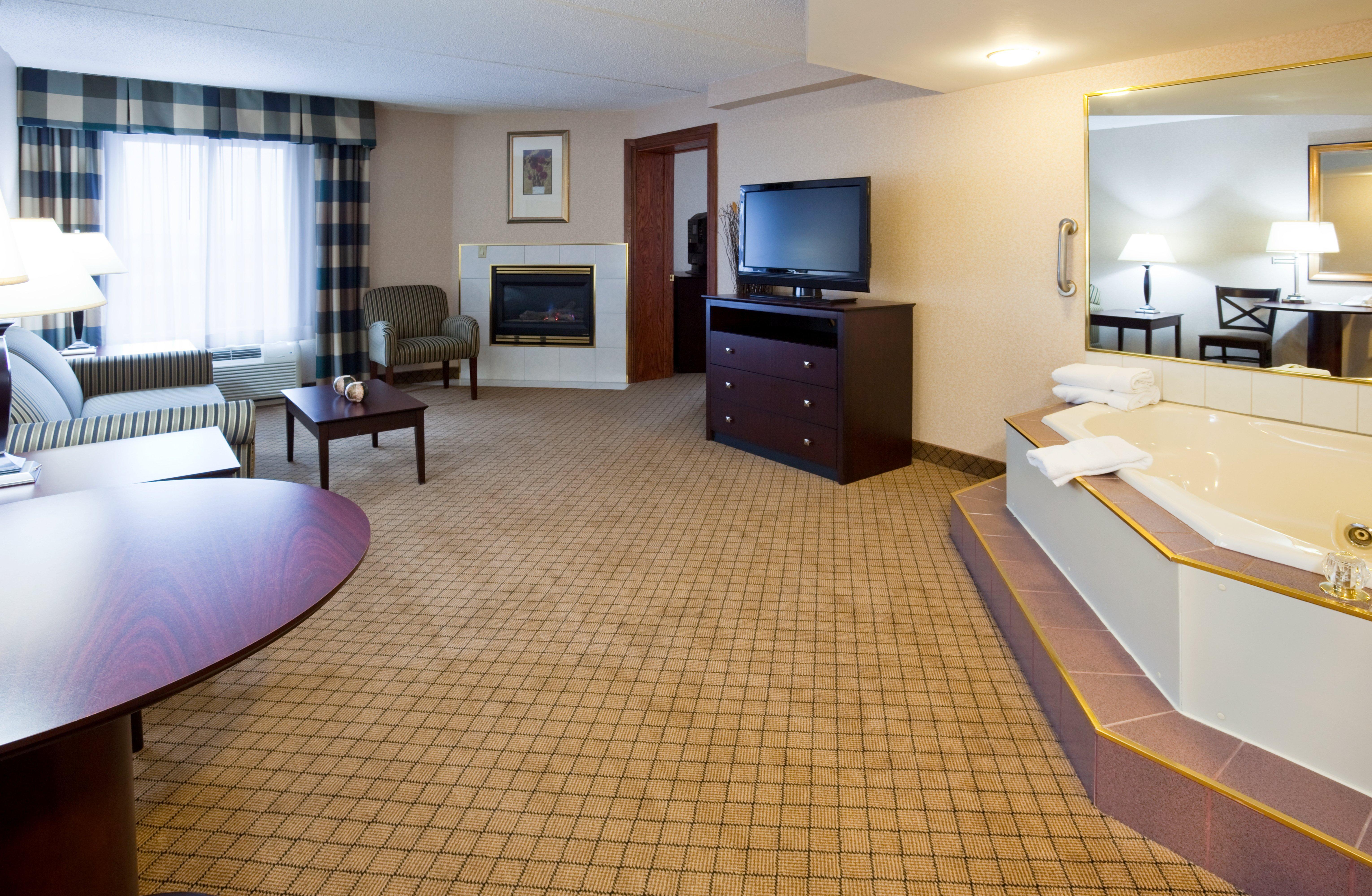 Holiday Inn & Suites Wausau-Rothschild By Ihg Exteriér fotografie